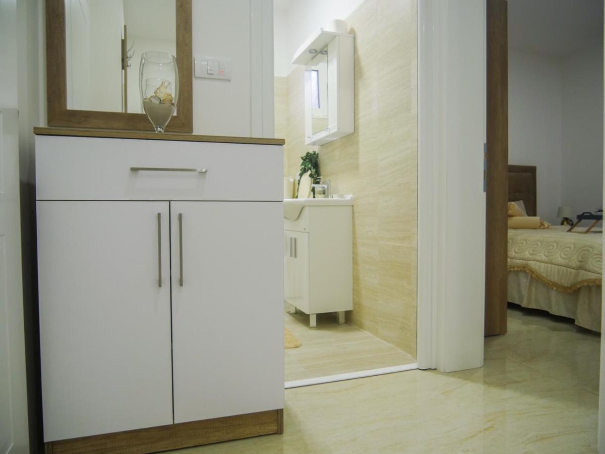 Imperator Apartments 울친 외부 사진