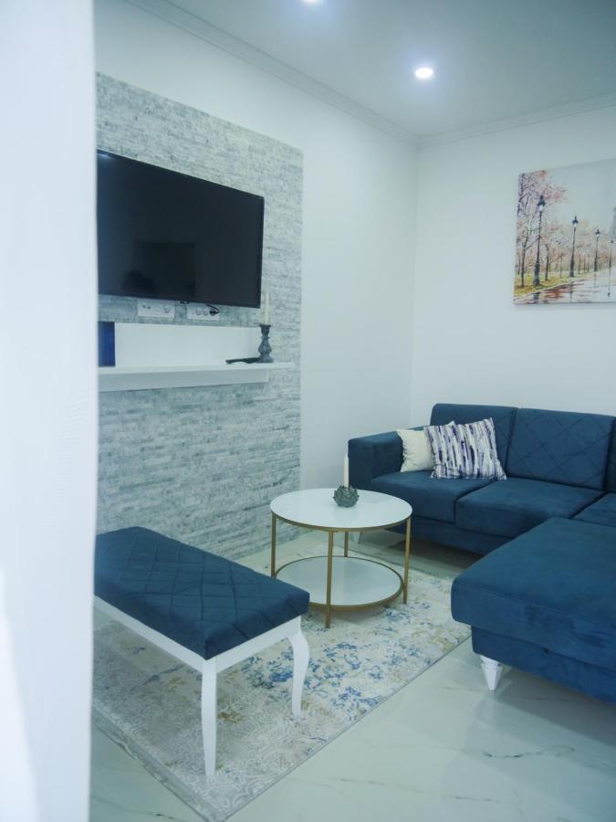 Imperator Apartments 울친 외부 사진