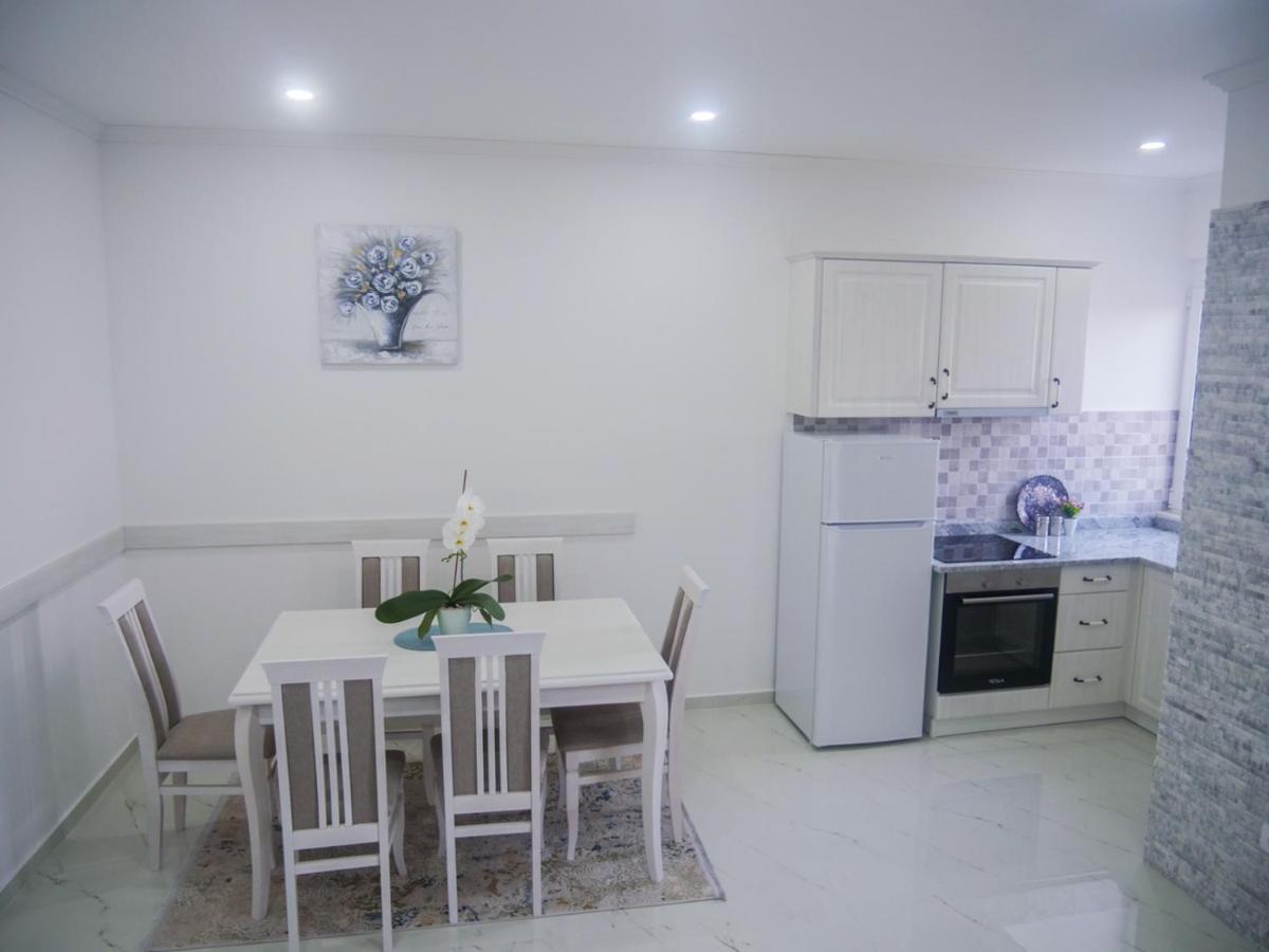 Imperator Apartments 울친 외부 사진