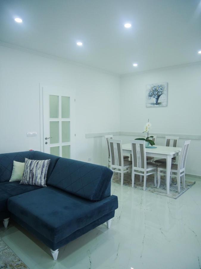 Imperator Apartments 울친 외부 사진