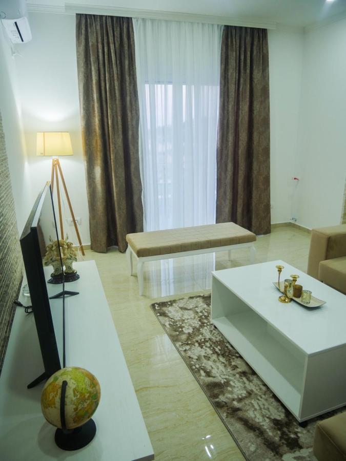Imperator Apartments 울친 외부 사진