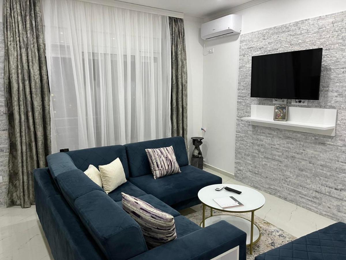 Imperator Apartments 울친 외부 사진